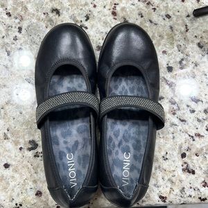 Mary Jane style Vionic size 8 shoes